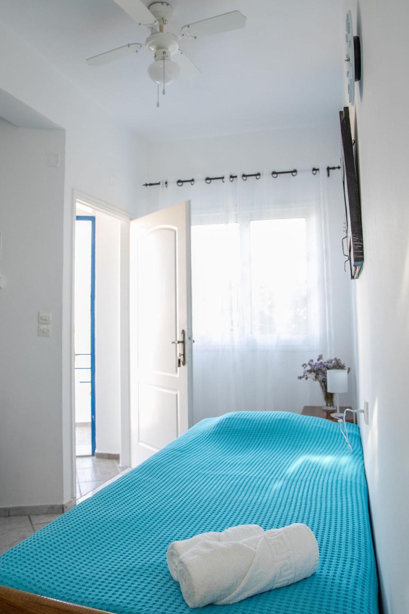 Haris Apartments 3-4 Armenistis  Extérieur photo